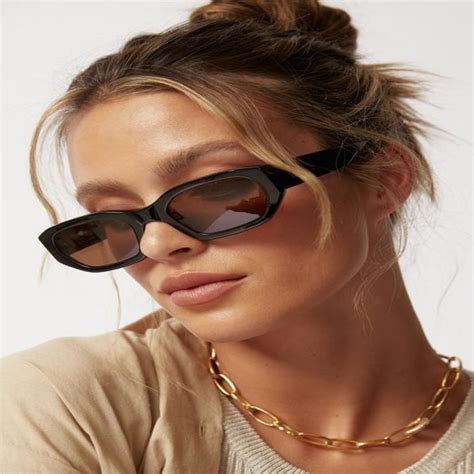 VEHLA Eyewear Allow You To Try Sunnies On .